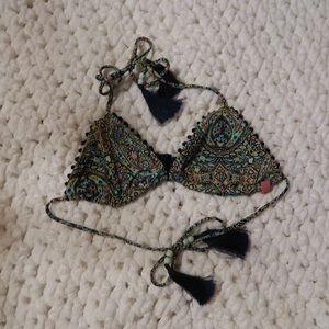 VS Triangle bathing suite top